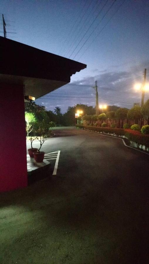 Love Boat Motel Chaozhou Екстер'єр фото