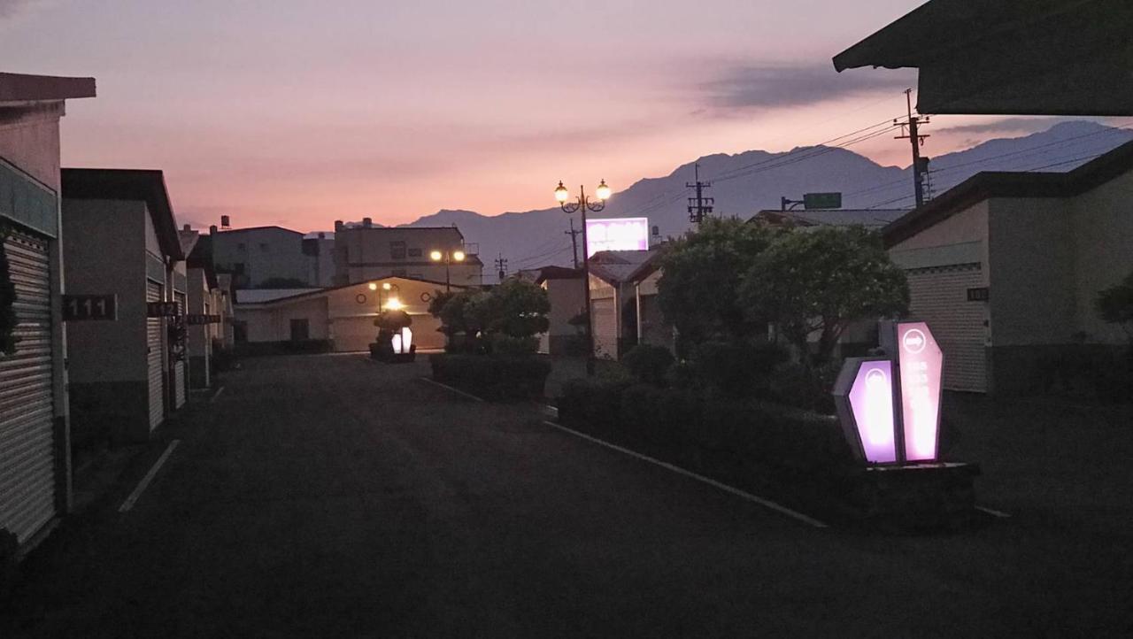 Love Boat Motel Chaozhou Екстер'єр фото